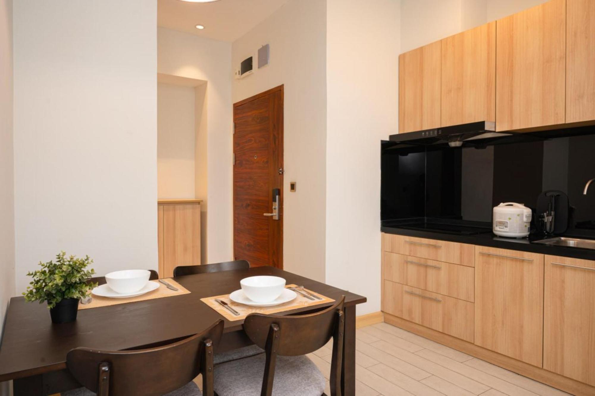 The View Serviced Residence 豪景日式酒店公寓 Пномпень Екстер'єр фото