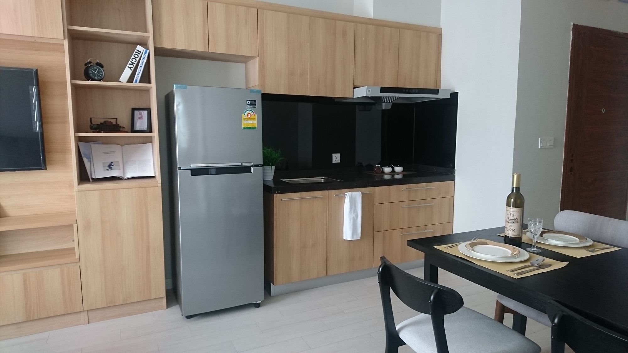 The View Serviced Residence 豪景日式酒店公寓 Пномпень Екстер'єр фото